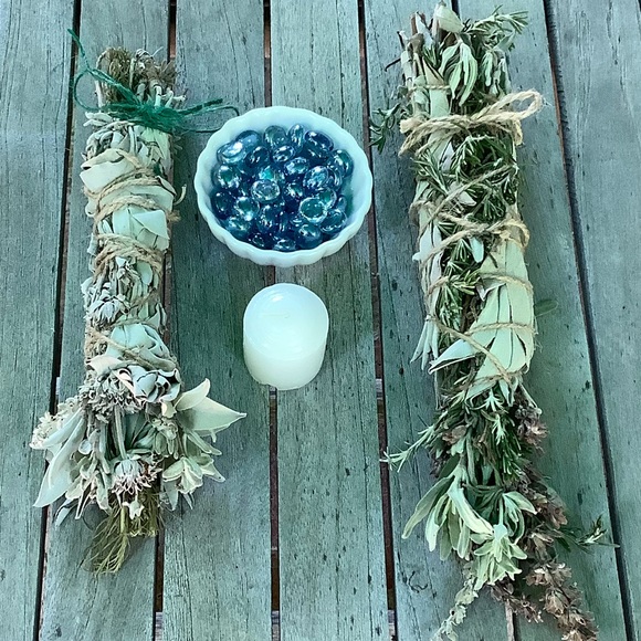 SOLD OUT - Picture 3 of 7